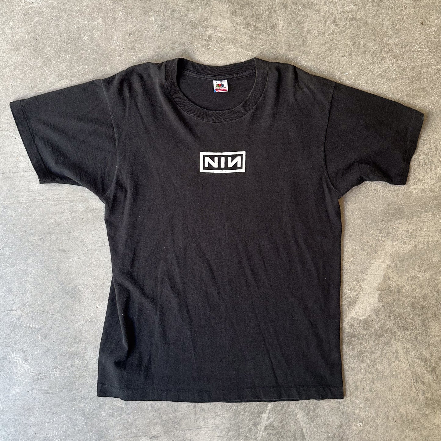 Vintage Nine Inch Nails Band T Shirt  - L